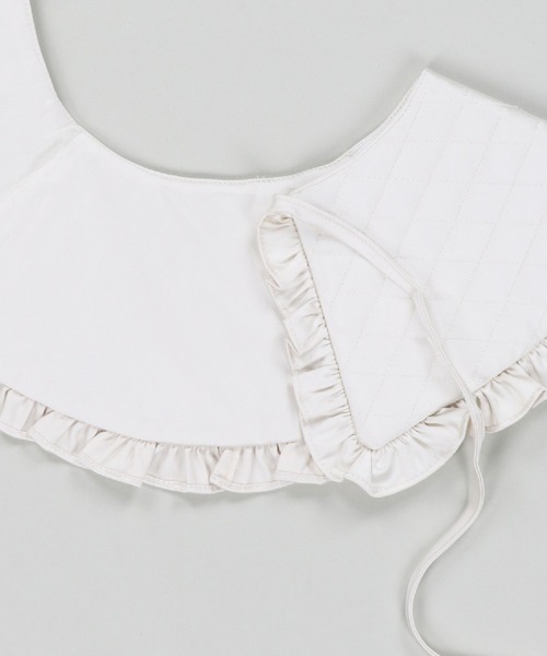 SPINNS（スピンズ）の「キルティングデザイン付け襟（付け襟・レディース・ホワイト/ブラック・ONESIZE）」の4枚目の写真