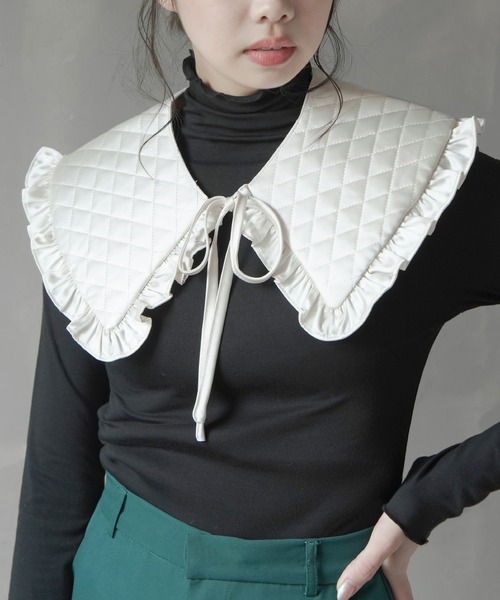 SPINNS（スピンズ）の「キルティングデザイン付け襟（付け襟・レディース・ホワイト/ブラック・ONESIZE）」の12枚目の写真