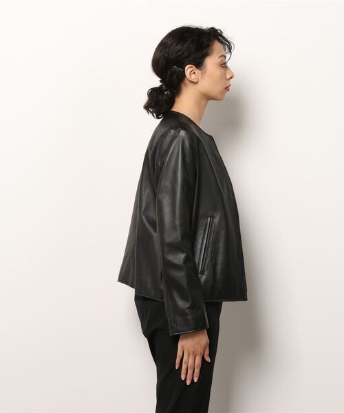 NANO universe（ナノユニバース）の「シープレザーノーカラーブルゾン（ライダースジャケット・レディース・ブラック・38）」の4枚目の写真