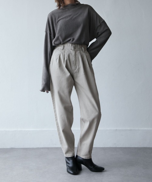 Chillfar（チルファー）の「ハイウエストギャザーパンツ（デニムパンツ・レディース・ブラック/ブラウン/サックスブルー/アイボリー/ダークブルー/グレイッシュベージュ/チャコール・MEDIUM/LARGE）」の22枚目の写真