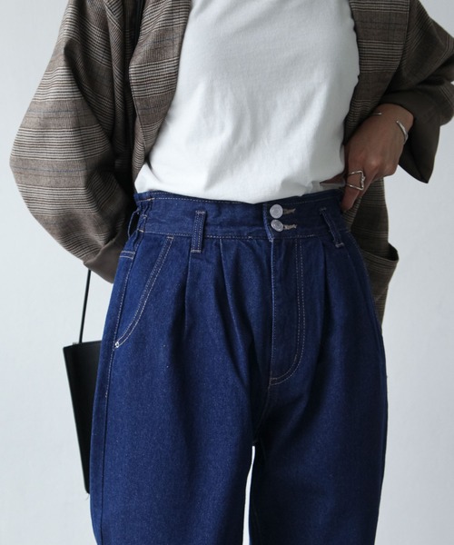 Chillfar（チルファー）の「ハイウエストギャザーパンツ（デニムパンツ・レディース・ブラック/ブラウン/サックスブルー/アイボリー/ダークブルー/グレイッシュベージュ/チャコール・MEDIUM/LARGE）」の10枚目の写真