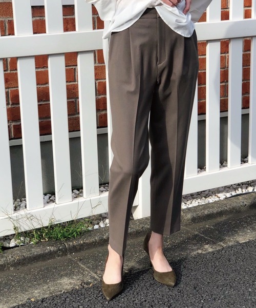 Banner Barrett(バナーバレット)の「カシミヤタッチテーパードパンツ(その他パンツ・レディース・ブラック/ベージュ/モカ/黄緑系・38/36)」の2枚目の写真
