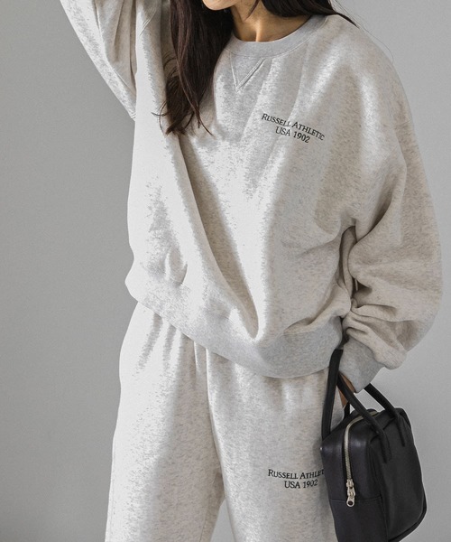 Russell Athletic（ラッセルアスレティック）の「【別注】RUSSELLATHLETIC×UR　LOGO SWEAT（スウェット・レディース・ブラック/グレー・FREE）」の2枚目の写真