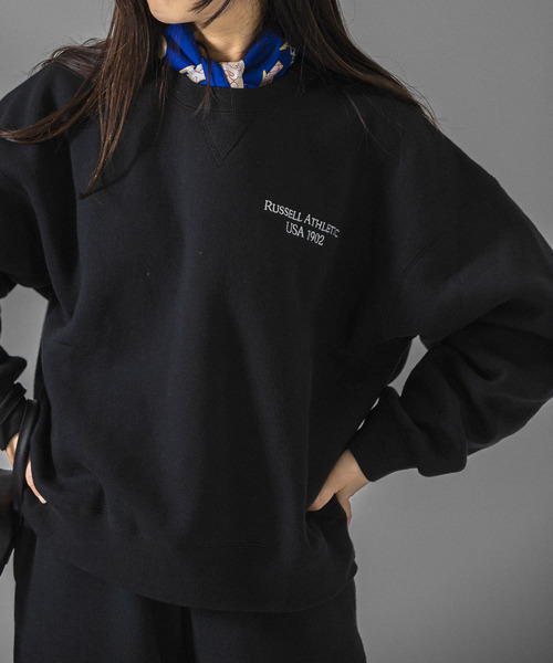 Russell Athletic（ラッセルアスレティック）の「【別注】RUSSELLATHLETIC×UR　LOGO SWEAT（スウェット・レディース・ブラック/グレー・FREE）」の3枚目の写真