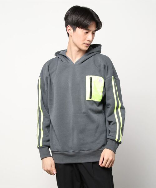 SHISKY(シスキー)の「布帛ポケット付き ビッグパーカー(パーカー・メンズ・杢グレー/チャコール/ブラック・XL/M/L)」の12枚目の写真