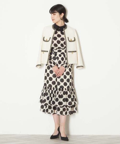 Tiara（ティアラ）の「ビッグドットプリントバイカラー衿ブラウス（シャツ/ブラウス・レディース・ブラック/アイボリー・FREE）」の4枚目の写真