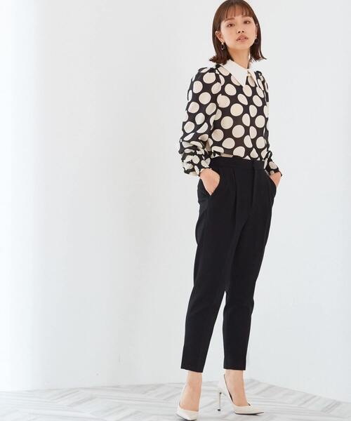 Tiara（ティアラ）の「ビッグドットプリントバイカラー衿ブラウス（シャツ/ブラウス・レディース・ブラック/アイボリー・FREE）」の6枚目の写真