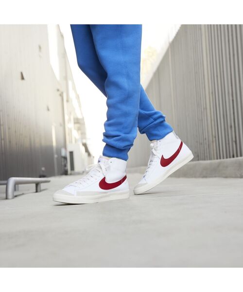 NIKE(ナイキ)の「ナイキ ブレーザー MID '77 メンズシューズ / Nike Blazer Mid '77(スニーカー・メンズ・ホワイト/ゴールド系その他・30/24/25/26/27/28/29/28.5/25.5/26.5/27.5/24.5/29.5)」の12枚目の写真