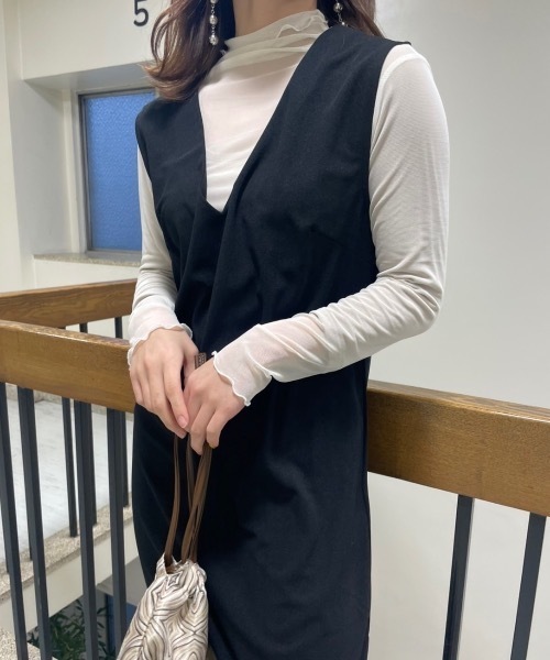 sakishimatokyo（サキシマトーキョー）の「「Vネックジャンパースカート」（ジャンパースカート・レディース・ブラック/ベージュ/グレー/キャメル・FREE）」の6枚目の写真