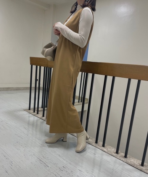 sakishimatokyo（サキシマトーキョー）の「「Vネックジャンパースカート」（ジャンパースカート・レディース・ブラック/ベージュ/グレー/キャメル・FREE）」の13枚目の写真