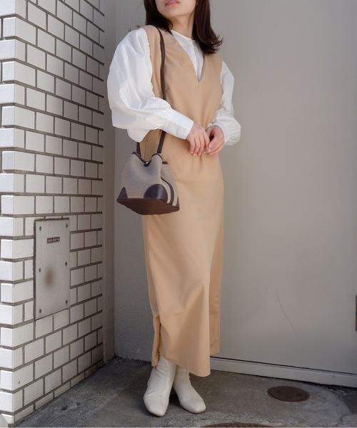 sakishimatokyo（サキシマトーキョー）の「「Vネックジャンパースカート」（ジャンパースカート・レディース・ブラック/ベージュ/グレー/キャメル・FREE）」の22枚目の写真