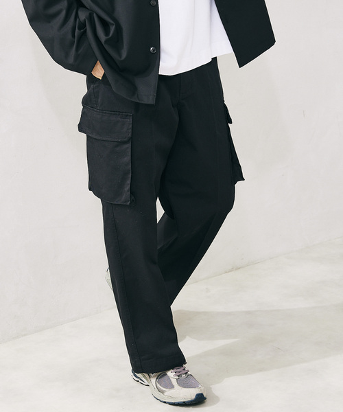 JOURNAL STANDARD relume（ジャーナルスタンダード　レリューム）の「ワイドストレートカーゴパンツ（カーゴパンツ・メンズ・ブラック/ベージュ/サックスブルー・SMALL/MEDIUM/LARGE）」の8枚目の写真