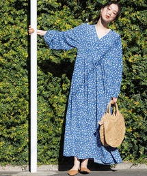 マーガレットブルーワンピース