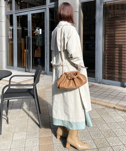 Meli rich(メリーリッチ)の「軽やかな着心地。ロングトレンチコート(トレンチコート・レディース・ネイビー/カーキ/アイボリー・FREE)」の21枚目の写真