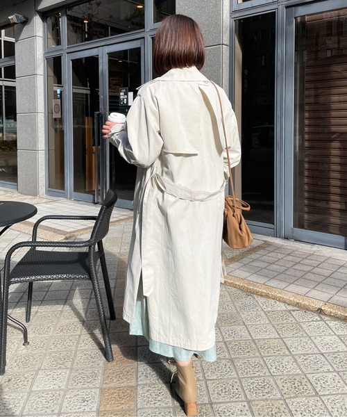 Meli rich(メリーリッチ)の「軽やかな着心地。ロングトレンチコート(トレンチコート・レディース・ネイビー/カーキ/アイボリー・FREE)」の20枚目の写真