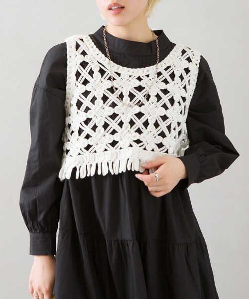 SpRay(スプレイ)の「カギ針タンクトップ(タンクトップ・レディース・ホワイト/ベージュ・FREE)」の1枚目の写真