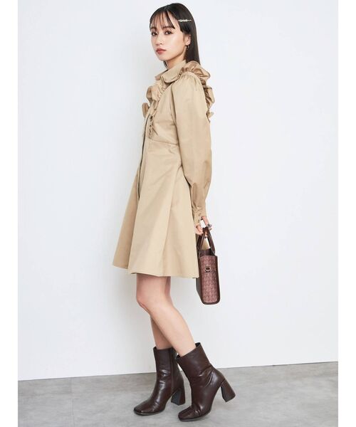 CALNAMUR(カルナムール)の「フリルシャツワンピース(ワンピース・レディース・ベージュ/ホワイト/ブラック・FREE)」の14枚目の写真