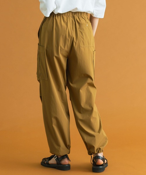 Uiscel（ユイセル）の「Uiscel　ルーズカーゴボトム（その他パンツ・メンズ・ブラック/ベージュ・MEDIUM/LARGE）」の20枚目の写真