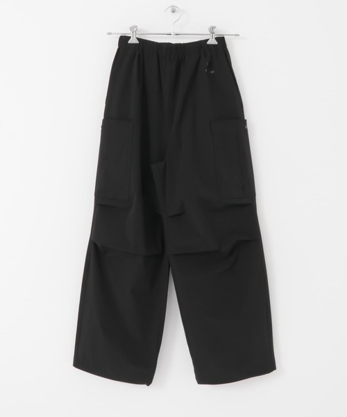 Uiscel（ユイセル）の「Uiscel　ルーズカーゴボトム（その他パンツ・メンズ・ブラック/ベージュ・MEDIUM/LARGE）」の6枚目の写真