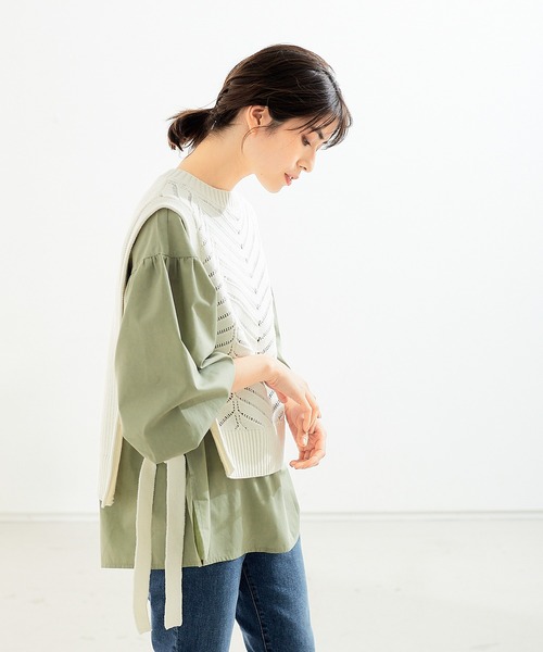abahouse mavie（アバハウスマヴィ）の「袖ボリュームブラウス＆透かし編ﾍベストセットアップ（シャツ/ブラウス・レディース・カーキ/ホワイト・フリー）」の7枚目の写真