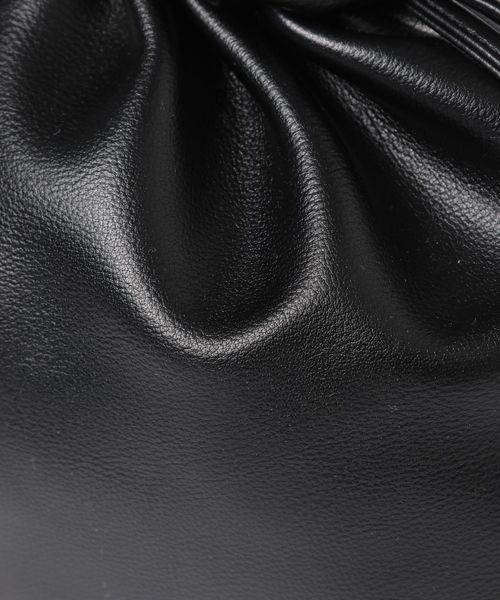 LOWRYS FARM（ローリーズファーム）の「ツイストハンドルバッグ 　268478（ショルダーバッグ・レディース・ブラック/イエロー・FREE）」の8枚目の写真