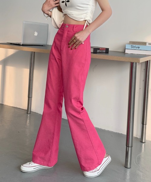 ABITOKYO（アビトーキョー）の「ハイウエストストレッチデニムセミフレアパンツ（デニムパンツ・レディース・ホワイト/ブラック/ダークグリーン/ブラウン/ピンク/グレー/パープル・S/M/L）」の7枚目の写真