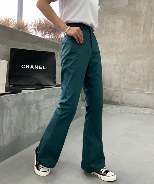 ABITOKYO（アビトーキョー）の「ハイウエストストレッチデニムセミフレアパンツ（デニムパンツ・レディース・ホワイト/ブラック/ダークグリーン/ブラウン/ピンク/グレー/パープル・S/M/L）」の5枚目の写真