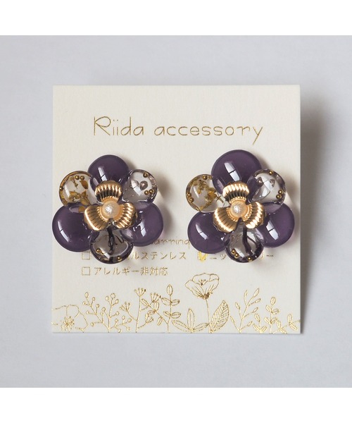 tone(トーン)の「【Riida】OHANA(ピアス)(MA)(ピアス(両耳用)・レディース・ブラック/ベージュ/パープル/ブラウン/レッド/ブラウン系その他/ピンク系その他/ホワイト/イエロー/オレンジ/その他/ピンク/ホワイト系その他/パープル系その他・FREE)」の8枚目の写真