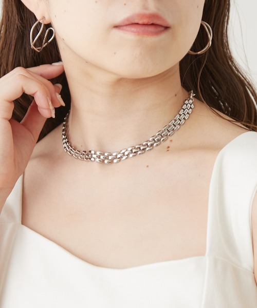 Chico(チコ)の「スクエアメタルチョーカー(チョーカー・レディース・シルバー/ゴールド・FREE)」の2枚目の写真