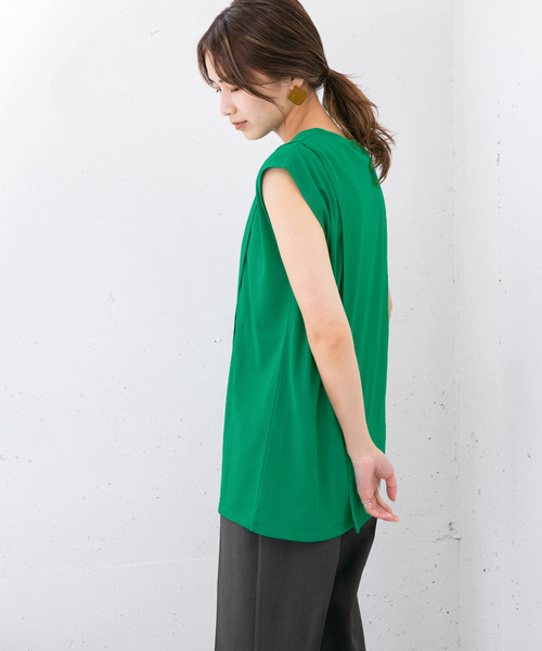 KBF（ケイビーエフ）の「『UR TECH ひやサラクール』レイヤードノースリーブカットソー（Tシャツ/カットソー・レディース・ブラック/オフホワイト/グリーン/キャメル・ONE）」の10枚目の写真