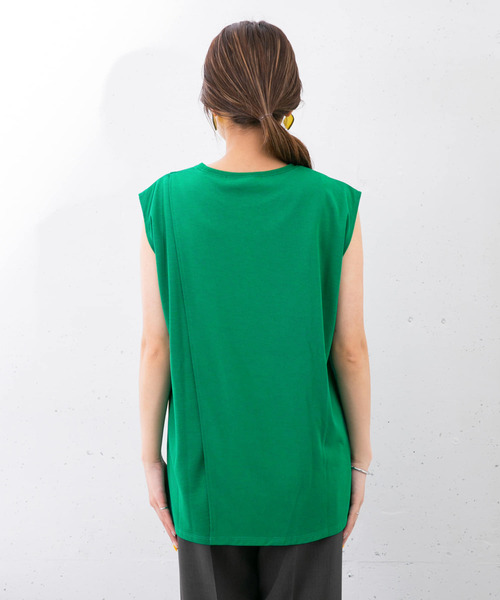 KBF（ケイビーエフ）の「『UR TECH ひやサラクール』レイヤードノースリーブカットソー（Tシャツ/カットソー・レディース・ブラック/オフホワイト/グリーン/キャメル・ONE）」の17枚目の写真