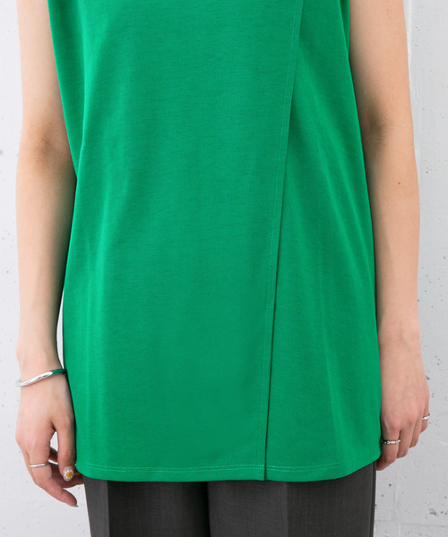 KBF（ケイビーエフ）の「『UR TECH ひやサラクール』レイヤードノースリーブカットソー（Tシャツ/カットソー・レディース・ブラック/オフホワイト/グリーン/キャメル・ONE）」の21枚目の写真