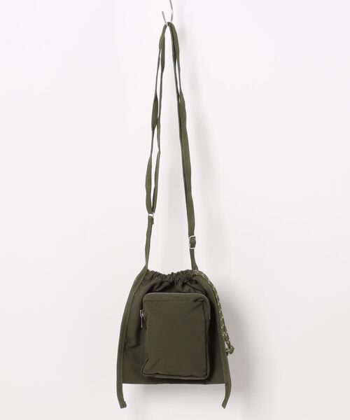implres（インプレス）の「【61】【it】【implress(インプレス)】squeeze shoulder bag（ショルダーバッグ・レディース・グレー/ブラック/ベージュ/ネイビー/マスタード/レッド/カーキ・FREE）」の4枚目の写真