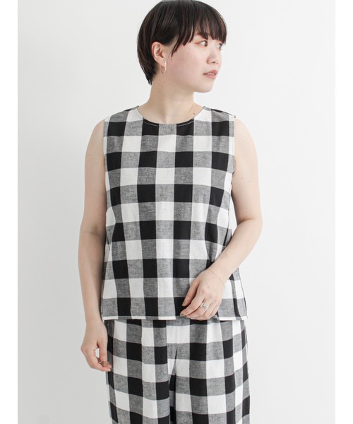 Lugnoncure(ルノンキュール)の「綿麻ノースリーブトップス【セットアップ可】(シャツ/ブラウス・レディース・ブラック/ベージュ/オフホワイト・フリ-)」の2枚目の写真