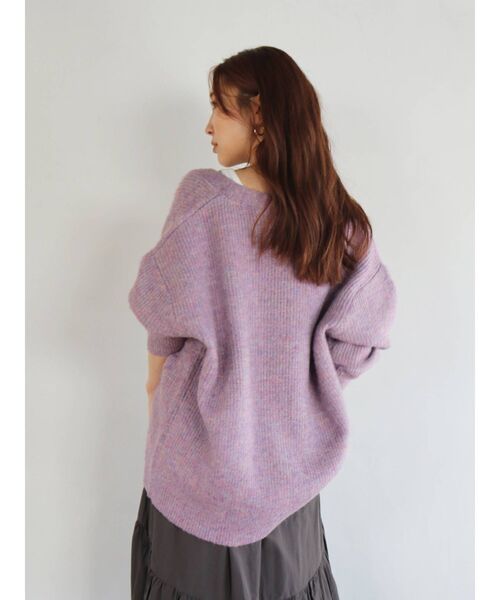 Ungrid(アングリッド)の「【WEB限定】カラールーズニットカーデ(カーディガン/ボレロ・レディース・チャコールグレー/パープル/ブラウン/イエロー/グリーン/グリーン系その他・FREE)」の17枚目の写真