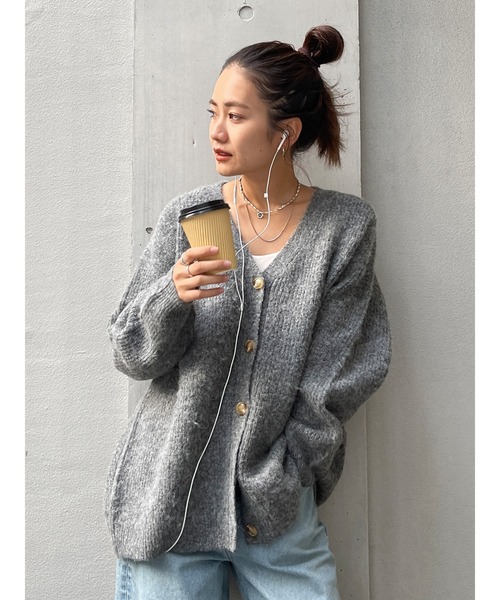 Ungrid(アングリッド)の「【WEB限定】カラールーズニットカーデ(カーディガン/ボレロ・レディース・チャコールグレー/パープル/ブラウン/イエロー/グリーン/グリーン系その他・FREE)」の2枚目の写真