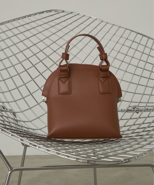 Aunt Marie's（アントマリーズ）の「2WAYがま口ボストンバッグ