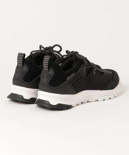 Timberland（ティンバーランド）の「レディース リンカーン ピーク ウォータープルーフ ライト ハイキング シューズ - ブラック（防水）（スニーカー・レディース・ブラック・22.5cm/23.5cm/24.5cm/25.5cm/23.0cm/24.0cm/25.0cm/26.0cm）」の2枚目の写真