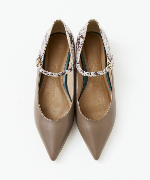 Au BANNISTER（オゥバニスター）の「メリージェーンパンプス（パンプス・レディース・ブラック/グレイッシュベージュ/キャメル・36/39/35/38/37）」の20枚目の写真