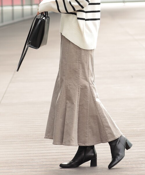 Ray BEAMS（レイビームス）の「Ray BEAMS / コーデュロイ マーメイド スカート（スカート・レディース・ベージュ/オフホワイト/ブラウン系その他5・1/0）」の11枚目の写真