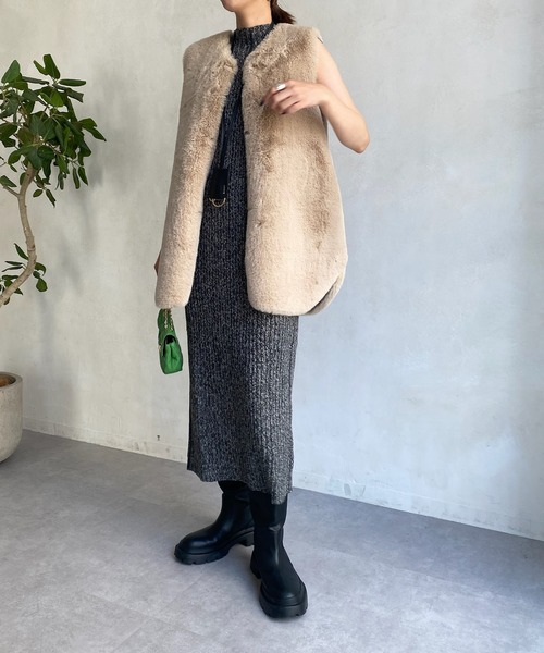 DouDou(ドゥドゥ)の「【WEB限定】ショート丈プルオーバー+リブニットワンピース(セットアップ・レディース・チャコールグレー/ベージュ・FREE)」の5枚目の写真