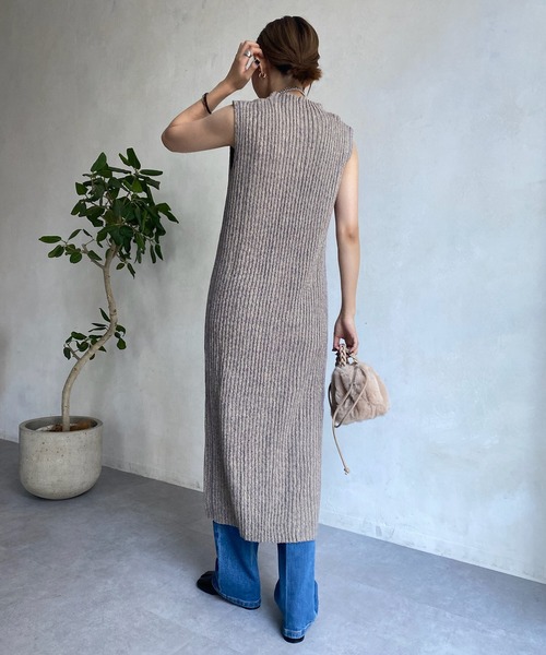 DouDou(ドゥドゥ)の「【WEB限定】ショート丈プルオーバー+リブニットワンピース(セットアップ・レディース・チャコールグレー/ベージュ・FREE)」の17枚目の写真