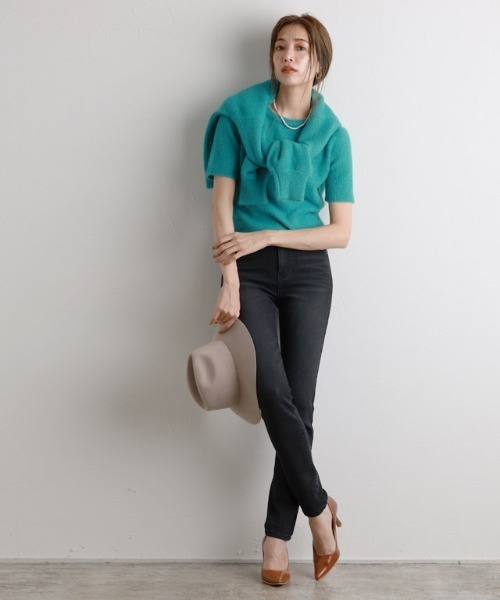 ふんわりシャギーシンプルニット