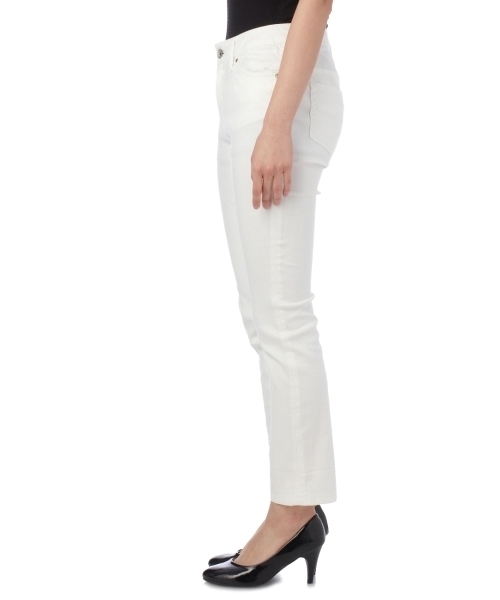 grove（グローブ）の「アンクル丈ストレッチホワイトデニムパンツ（デニムパンツ・レディース・ホワイト・01/02/03）」の2枚目の写真