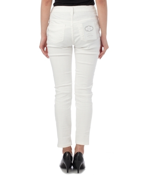 grove（グローブ）の「アンクル丈ストレッチホワイトデニムパンツ（デニムパンツ・レディース・ホワイト・01/02/03）」の3枚目の写真