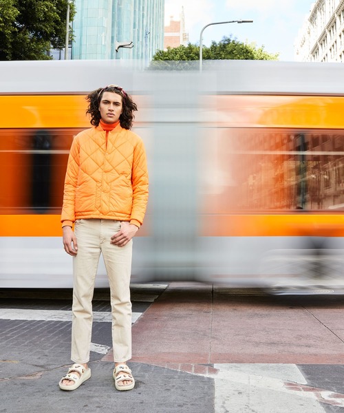 crocs（クロックス）の「クロックス クラシック コージー サンダル サンダル / crocs Classic Cozzzy Sandal（サンダル・レディース・ホワイト/アイボリー/ボルドー/ブラック×ブラック/バイオレット/イエロー系その他/アクア/パープル/ブルー・22cm/23cm/24cm/25cm/26cm/27cm/28cm/29cm/21cm）」の16枚目の写真