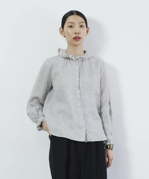 LOISIR（ロワズィール）の「2重フリルカラーブラウス（シャツ