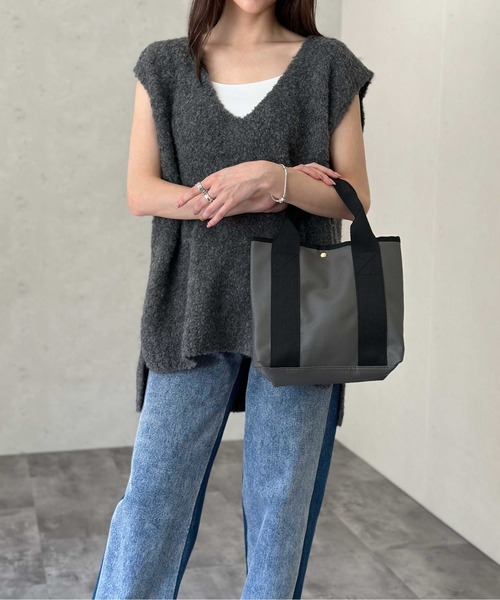 Per sist ence(パーシエンス)の「Per sist ence/パーシエンス フェイクレザーファスナー仕切りトート(トートバッグ・レディース・モカ/ベージュ/アイボリー/ライトブルー/ブラック/ダークブラウン/ダークグレー・FREE)」の21枚目の写真