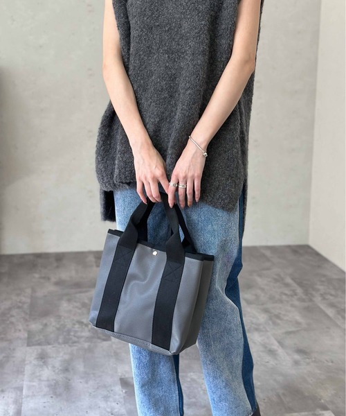 Per sist ence(パーシエンス)の「Per sist ence/パーシエンス フェイクレザーファスナー仕切りトート(トートバッグ・レディース・モカ/ベージュ/アイボリー/ライトブルー/ブラック/ダークブラウン/ダークグレー・FREE)」の22枚目の写真