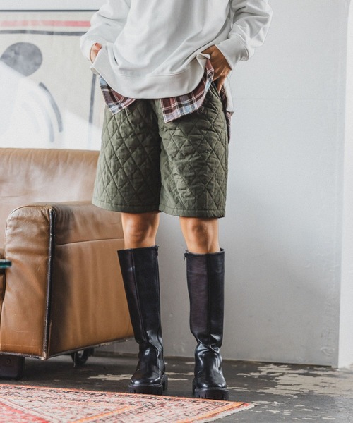 BAYFLOW（ベイフロー）の「キルティングショートパンツ（その他パンツ・レディース・カーキ/キャメル・SMALL/MEDIUM）」の3枚目の写真